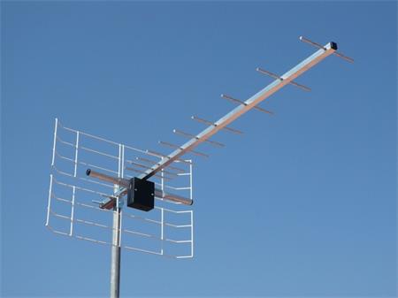 Vaten VT 12 - UHF anténa televizní DVB-T2, zisk 15,7dBi, LTE700 5G, Ff, směrová