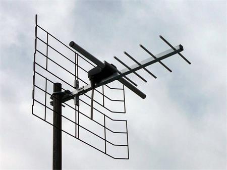 Vaten VT 7 - UHF anténa televizní DVB-T2, zisk 11dBi, LTE700 5G, Ff, směrová ven